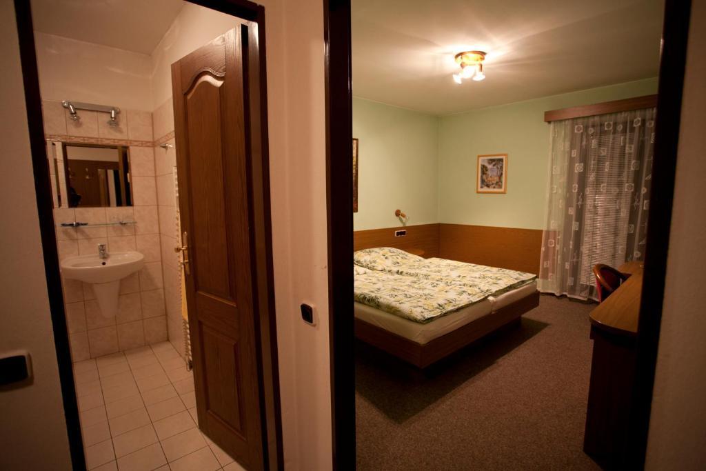 Hotel U Jiřího Humpolec Habitación foto